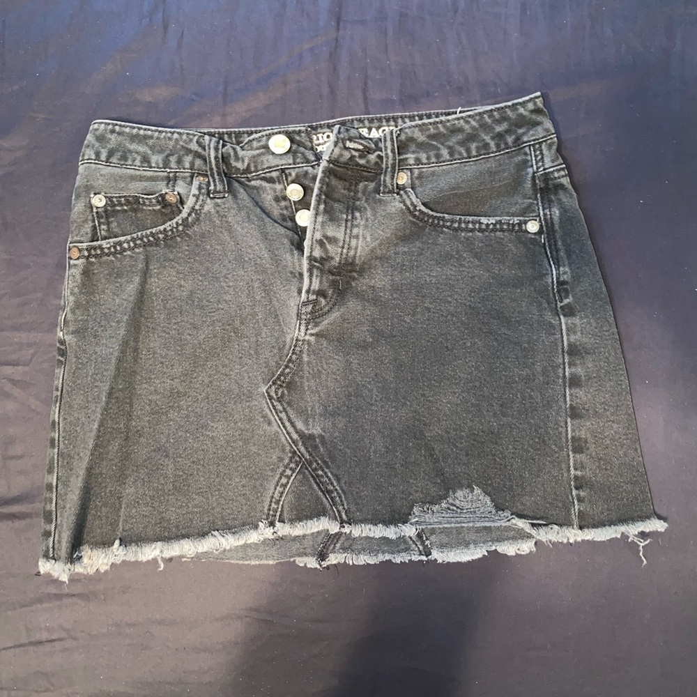 Black Short American Eagle Size 2 Jean Skirt